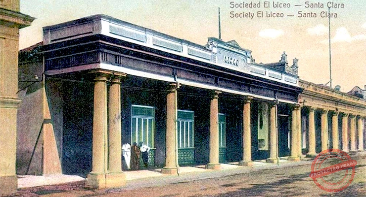 Vista del antiguo edificio de la Sociedad El Liceo de Santa Clara.