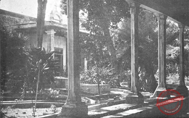 Viejo Convento de Santa Teresa. Casa de convalecencia de las monjas enfermas, rodeada de jardines (Fot. López Ortiz).