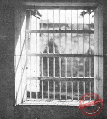 Viejo Convento de Santa Teresa, Habana. Ventana en los altos de los claustros (Fot. López Ortiz).