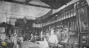 Vista interior de la talabartería “La Moderna” de Cornelio Hernández en Coliseo, Matanzas (Ca. 1924).