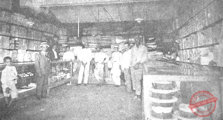 Vista interior de la tienda mixta “La Siempre Viva” de Domingo Ajión en Coliseo, Matanzas (Ca. 1924).