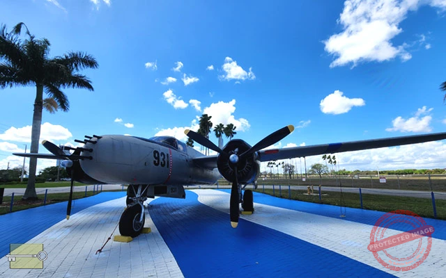 Avión Douglas A-26C Invader Serial No. 44-35440 de la Fuerza Aérea Cubana. La Brigada 2506 le asignó el núm. de serie 931 a este B-26 durante los combates de la Bahía de Cochinos en abril de 1961. Foto: O. H. L., 2026. Bay of Pigs Air Memorial, Miami.