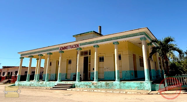 Edificio de la antigua administración del central Australia, actual Museo de la Comandancia de las FAR en Jagüey Grande.