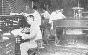Eugenio Moreno gerente de Gómez y Compañía S. en C. en su despacho, Manzanillo, Cuba ca. 1918.