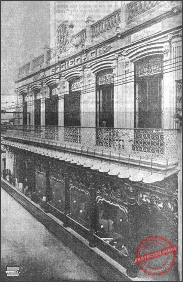 La Sociedad talleres de confecciones y gran sastrería. Vista de la fachada de su edificio, Habana ca. 1918.