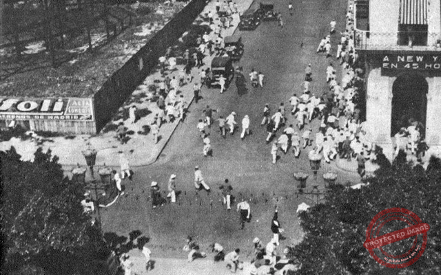 Manifestación del ABC en La Habana vista desde un edificio en Ánimas y Prado, 17 de junio de 1934.