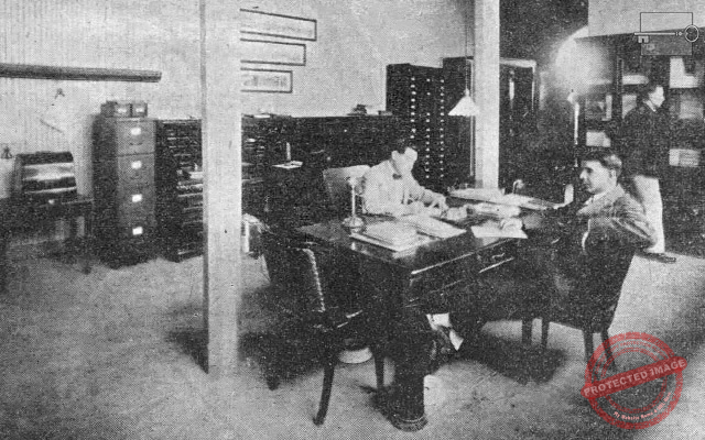 Mercadé, Bergnes y Cía. Juan y Venancio Mercadé Papiol gerentes de la firma en su oficina, Santiago de Cuba ca. 1918.