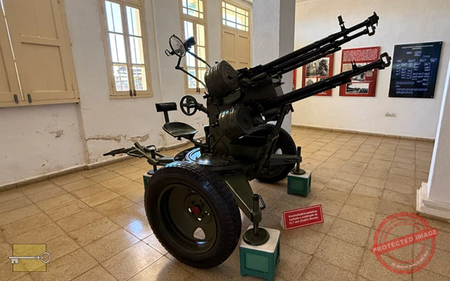 Ametralladora antiaérea M53 múltiple o cuádruple de 12,7mm (Cuatro Bocas) de origen checoslovaco. Foto A. M., 2025. Museo Comandancia de las FAR (Central Australia, Jagüey Grande).
