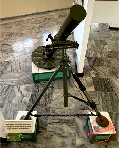 Playa Girón, Ciénaga de Zapata (Matanzas). Mortero soviético de 82 mm utilizado por las tropas que enfrentaron la invasión en abril de 1961. Foto: A. M., 2025. Museo de Playa Girón.