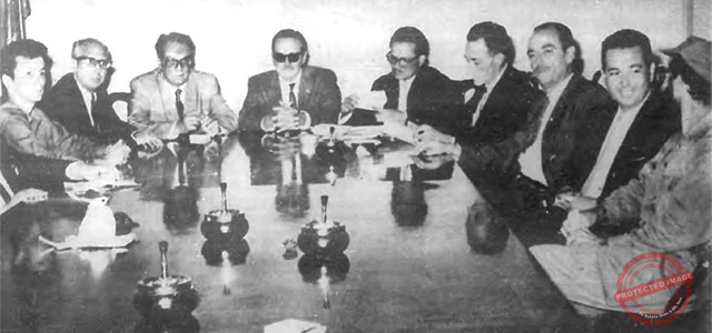 Primera sesión del Gabinete cubano en 1959, con Roberto Agramonte, Armando Hart, Cepero Bonilla, Miró Cardona, Luis Buch, Manuel Fernández, Ángel Fernández, Manuel Ray y Faustino Pérez.