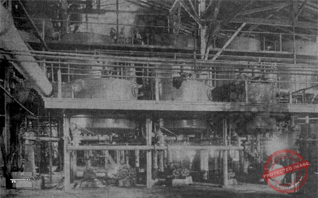 Defecadoras y alcalizadoras de la compañía azucarera “Central Habana” ca. 1918.
