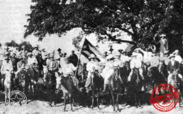 Columna encabezada por Pedro E. Betancourt y Dávalos durante la marcha conmemorativa de Antonio Maceo en 1929