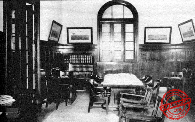 Ángulo del salón de lectura en el edificio de la Sociedad Cubana de Ingenieros, ca. 1929.