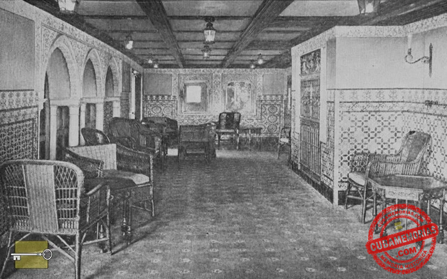 Salón-Café del vapor correo Cristóbal Colón de la Compañía Trasatlántica Española.
