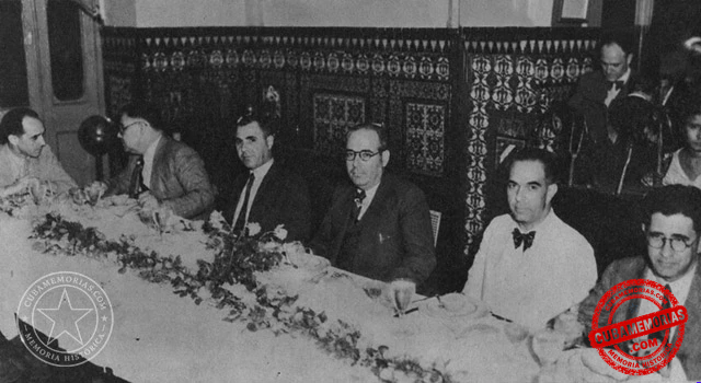 Banquete en el Hotel Pasaje en homenaje al secretario de Educación, doctor Capote Díaz, con Enrique Gancedo y otros funcionarios, en 1934.