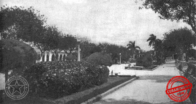 Vista parcial del Parque Leoncio Vidal Caro de Camajuaní hacia 1929