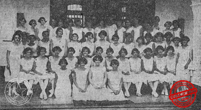 Alumnas de la Escuela Normal de La Habana que recibieron sus títulos de graduadas en julio de 1926.