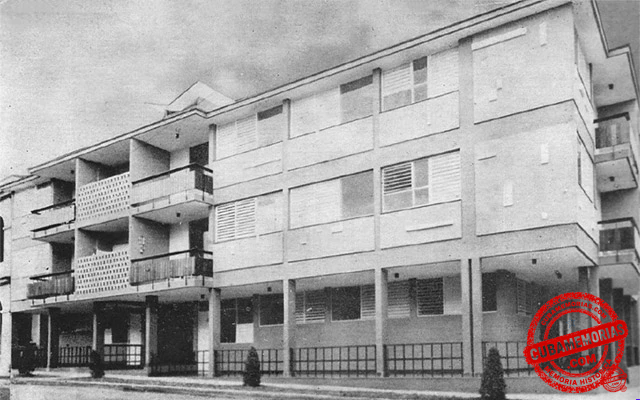 Fachadas de un edificio construido en Santos Suárez para Amador Antón Bouza por el arquitecto Efraín Socarrás, 1957.