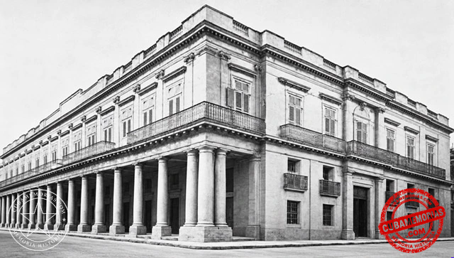 Vista exterior del Palacio de Aldama en La Habana, publicada en la Revista del Colegio de Arquitectos en 1946.