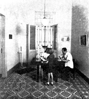 Salón de investigaciones mentales individuales del Instituto Psicopedagógico Crespo en La Habana, 1944.